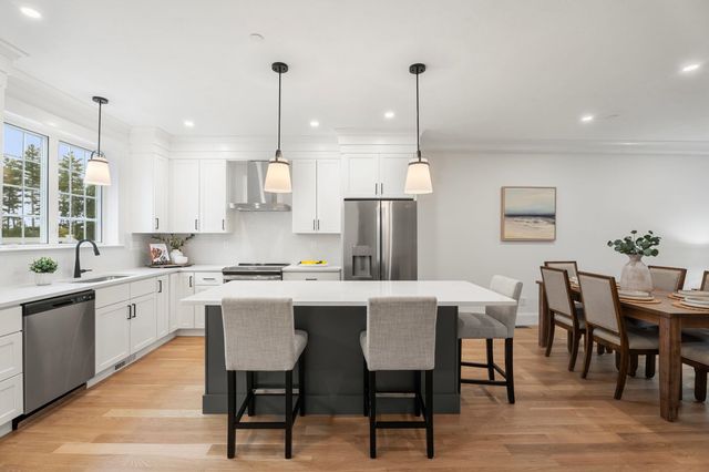 67 Groton Rd Unit C, Nashua, NH 03062