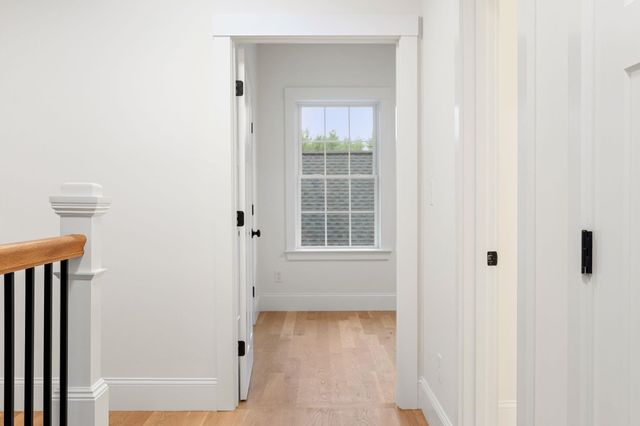 67 Groton Rd Unit C, Nashua, NH 03062