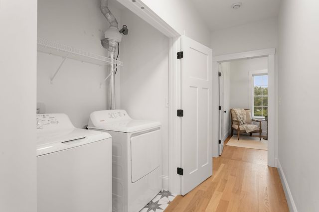 67 Groton Rd Unit C, Nashua, NH 03062