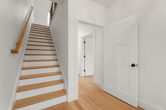 67 Groton Rd Unit C, Nashua, NH 03062