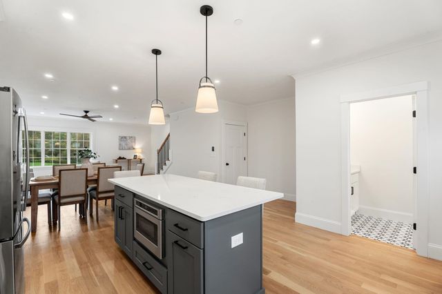 67 Groton Rd Unit C, Nashua, NH 03062