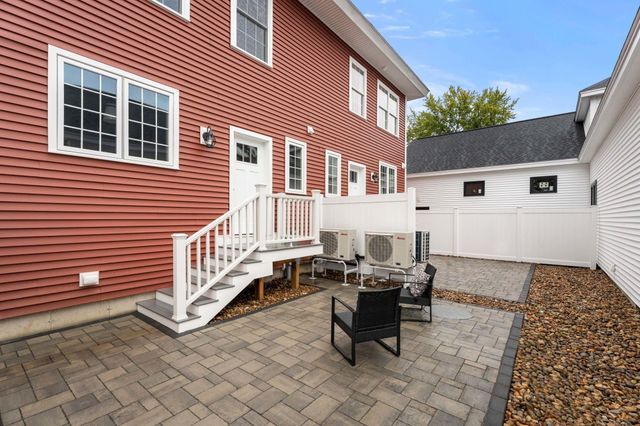 67 Groton Rd Unit C, Nashua, NH 03062