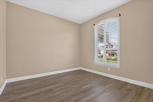 1106 Wedgewood Drive, Mansfield, TX 76063