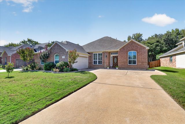1106 Wedgewood Drive, Mansfield, TX 76063