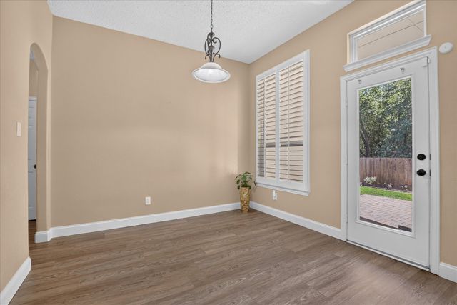 1106 Wedgewood Drive, Mansfield, TX 76063