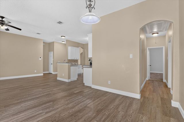 1106 Wedgewood Drive, Mansfield, TX 76063