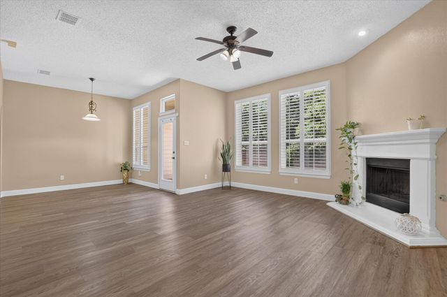 1106 Wedgewood Drive, Mansfield, TX 76063