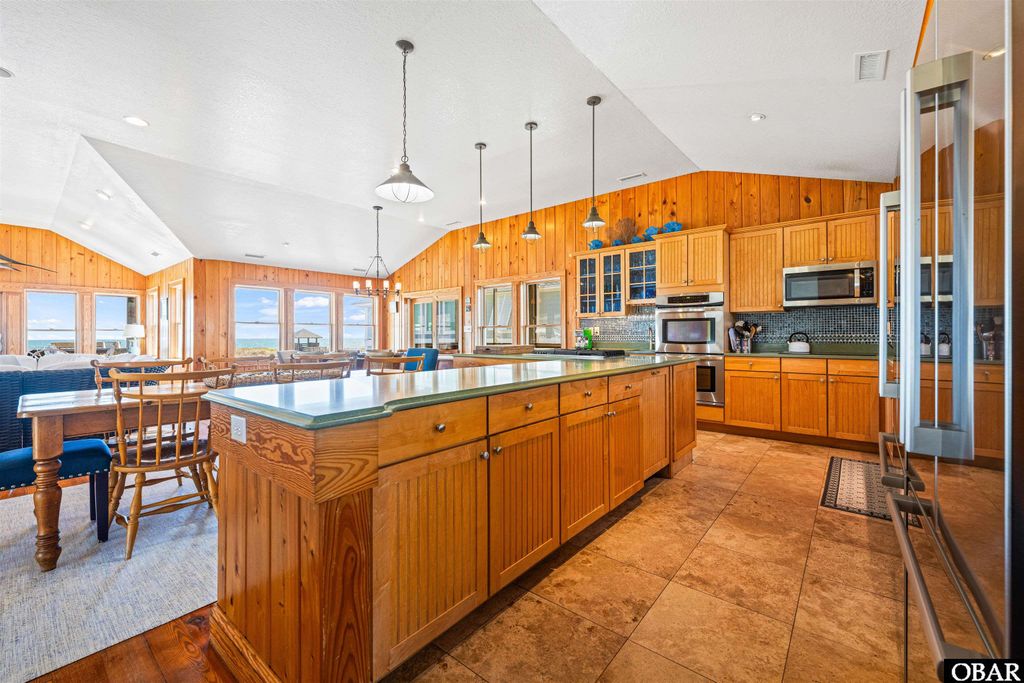 Image 13 of property listing at 2407 S Virginia Dare Trail, Nags Head, NC 27959