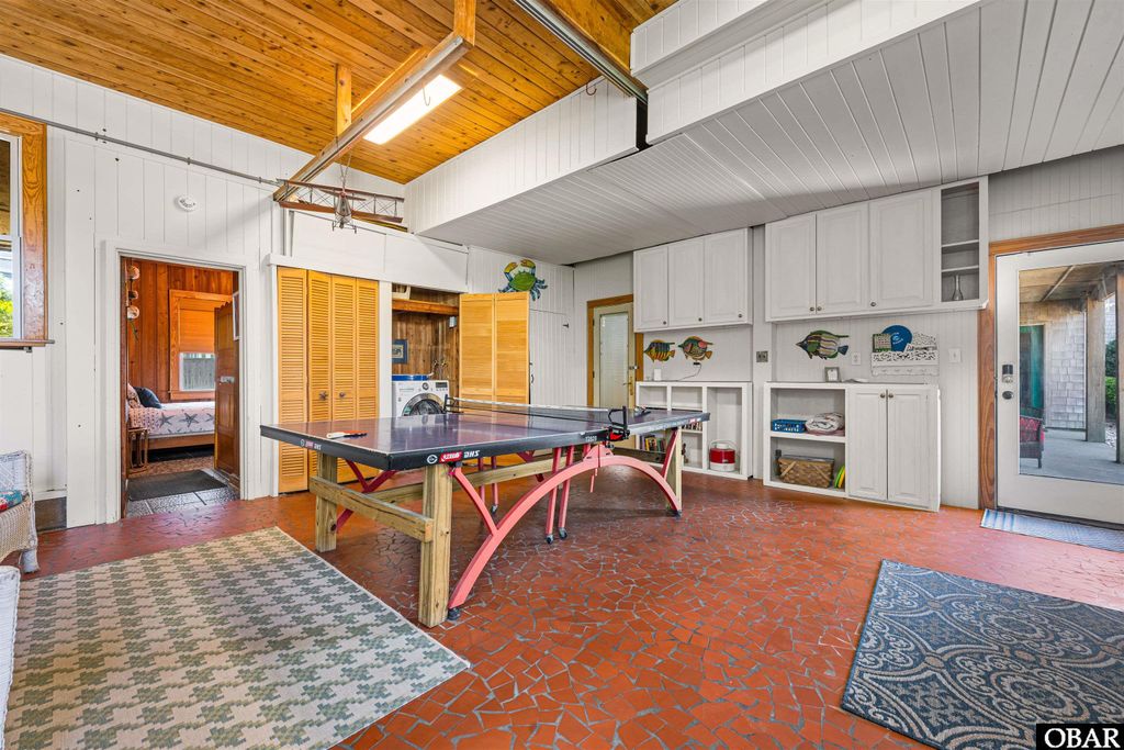 Image 27 of property listing at 2407 S Virginia Dare Trail, Nags Head, NC 27959