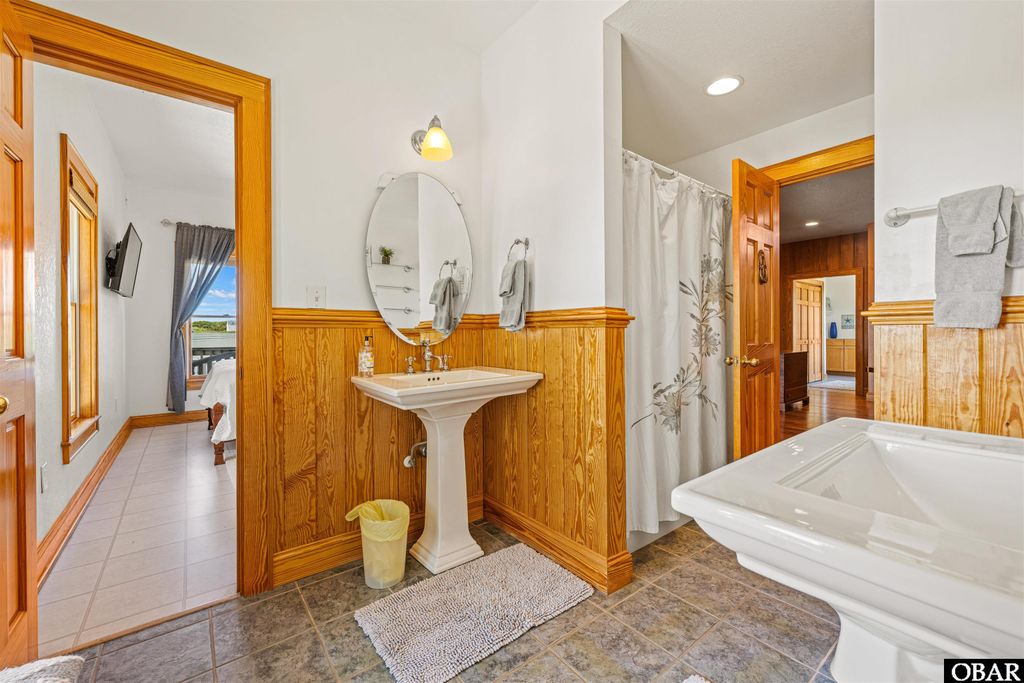 Image 39 of property listing at 2407 S Virginia Dare Trail, Nags Head, NC 27959