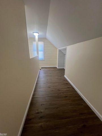 4533 Pengelly Rd Road, Flint, MI 48507