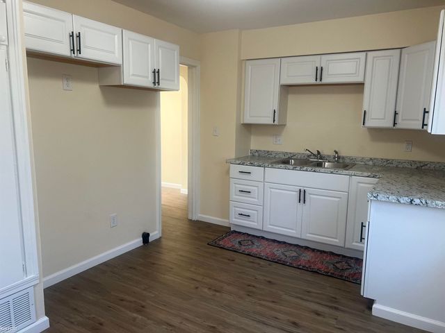 4533 Pengelly Rd Road, Flint, MI 48507