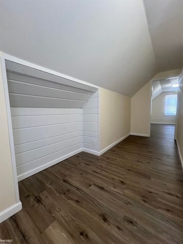 4533 Pengelly Rd Road, Flint, MI 48507