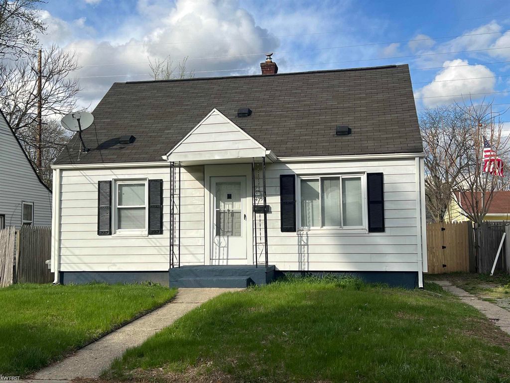 4533 Pengelly Rd Road, Flint, MI 48507