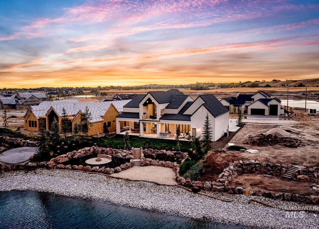 3668 N Harvest Moon Way, Eagle, ID 83616 photo 3