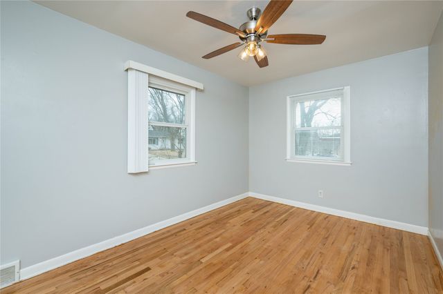 7802 SW 10th Place, Des Moines, IA 50315