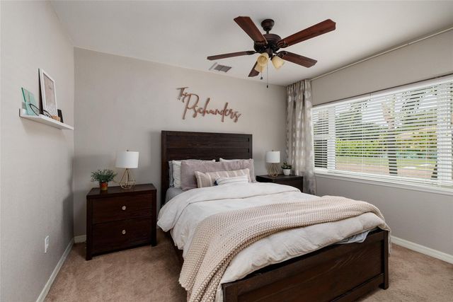 801 61ST STREET N, St Petersburg, FL 33710