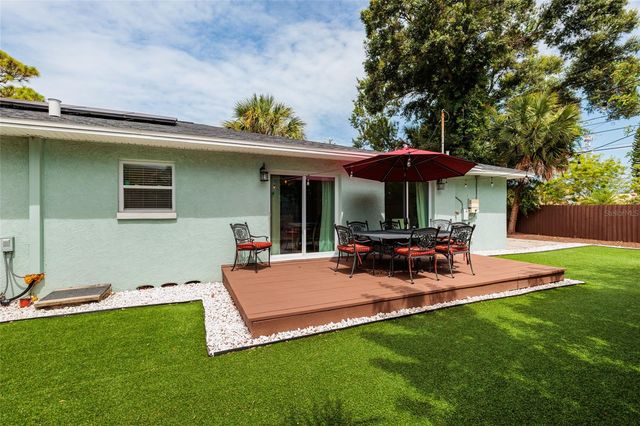 801 61ST STREET N, St Petersburg, FL 33710
