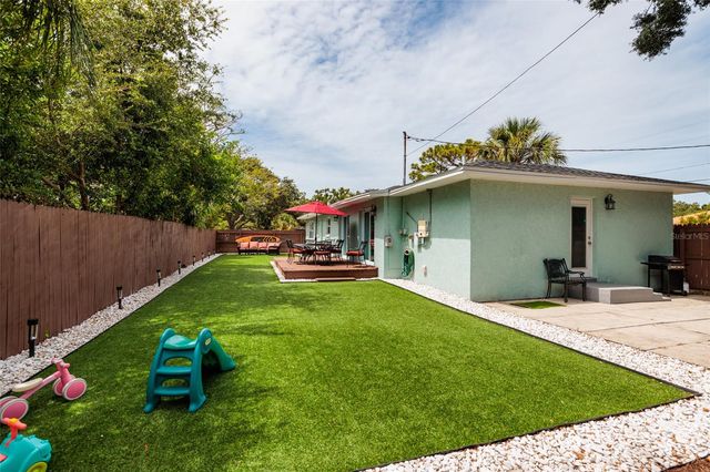 801 61ST STREET N, St Petersburg, FL 33710