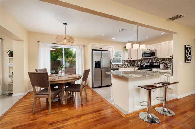 801 61ST STREET N, St Petersburg, FL 33710