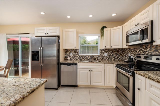 801 61ST STREET N, St Petersburg, FL 33710