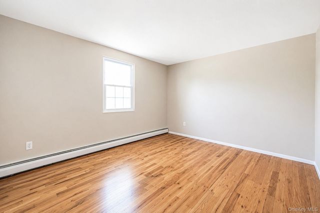 2 Barry Lane, Mount Sinai, NY 11766