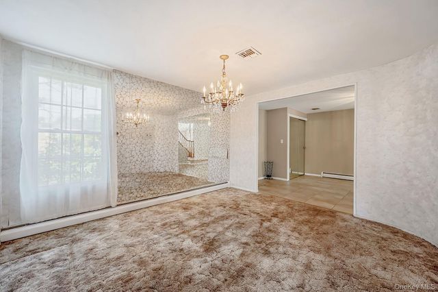 2 Barry Lane, Mount Sinai, NY 11766