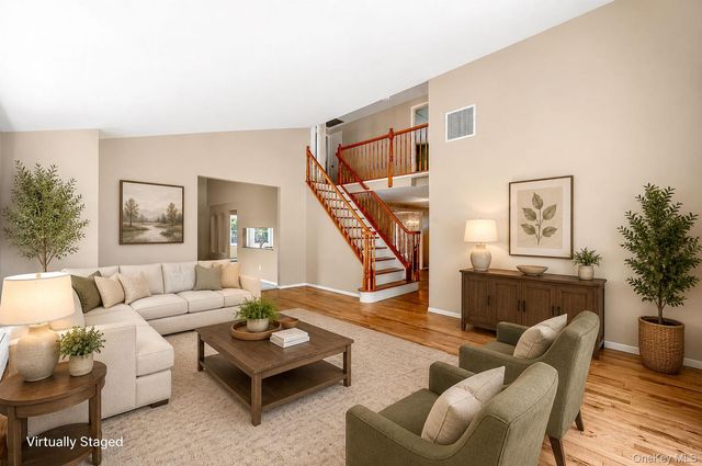 2 Barry Lane, Mount Sinai, NY 11766