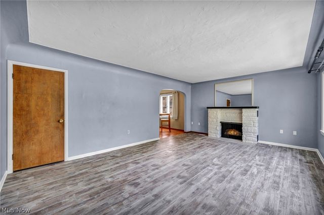 375 Olive Street, Elyria, OH 44035