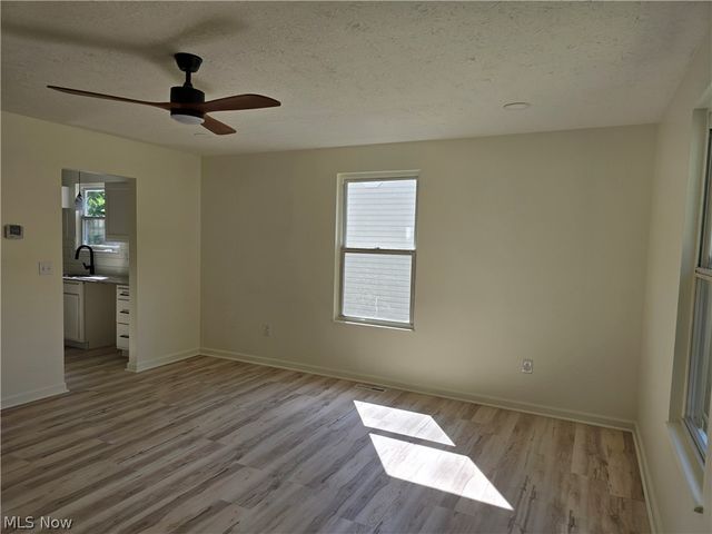 1312 15Th Street, Vienna, WV 26105
