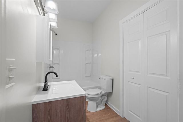3758 Woodland Avenue, Kansas City, MO 64109