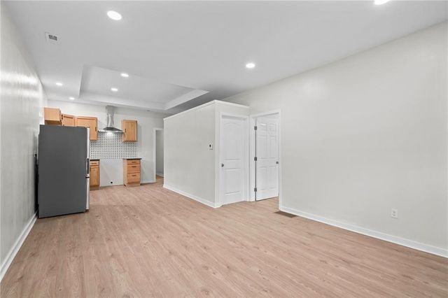 3758 Woodland Avenue, Kansas City, MO 64109