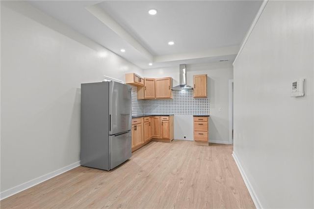 3758 Woodland Avenue, Kansas City, MO 64109