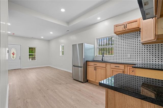 3758 Woodland Avenue, Kansas City, MO 64109