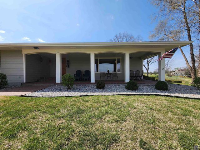 20 Lakeshore DR, Emporia, KS 66801