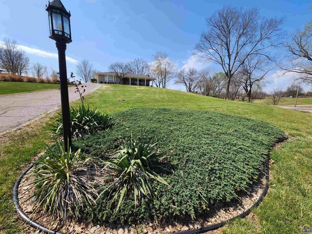 20 Lakeshore DR, Emporia, KS 66801