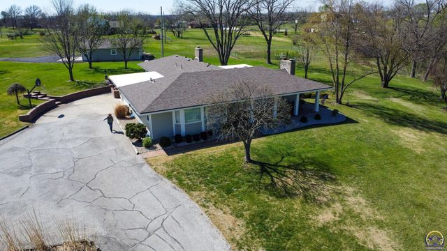 20 Lakeshore DR, Emporia, KS 66801