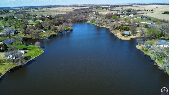 20 Lakeshore DR, Emporia, KS 66801