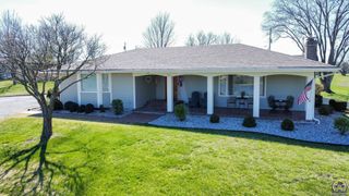 20 Lakeshore DR, Emporia, KS 66801
