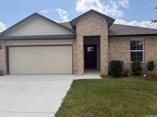 1433 Redwood Creek, Seguin, TX 78155