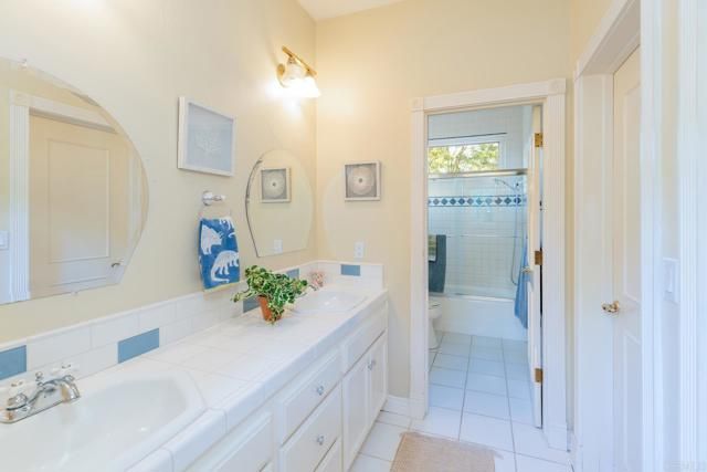 161 Lemon Grove Drive, Fallbrook, CA 92028