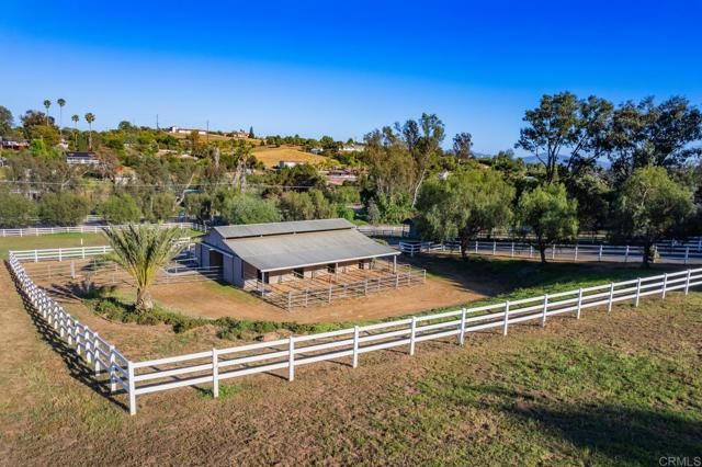 161 Lemon Grove Drive, Fallbrook, CA 92028