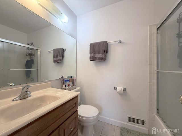 149 Abbot Court, Piscataway, NJ 08854