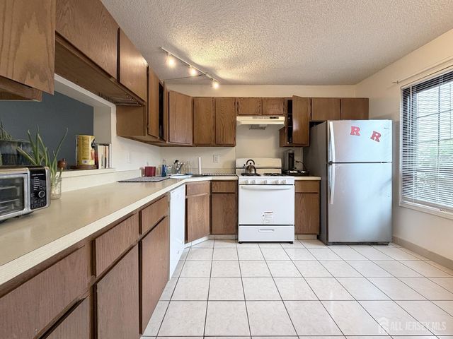 149 Abbot Court, Piscataway, NJ 08854