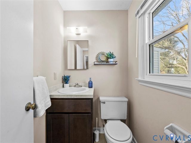 6452 Chenault Way, Mechanicsville, VA 23111