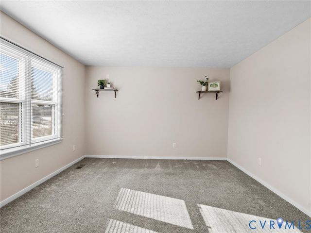 6452 Chenault Way, Mechanicsville, VA 23111