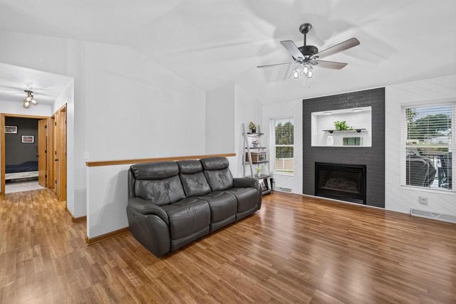 113 Terrace Court, Mount Horeb, WI 53572