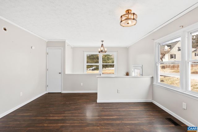 112 LEE ST, Staunton, VA 24401