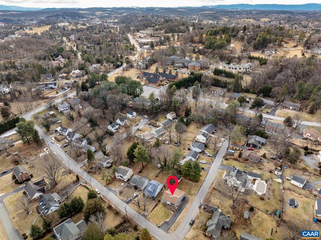 112 LEE ST, Staunton, VA 24401