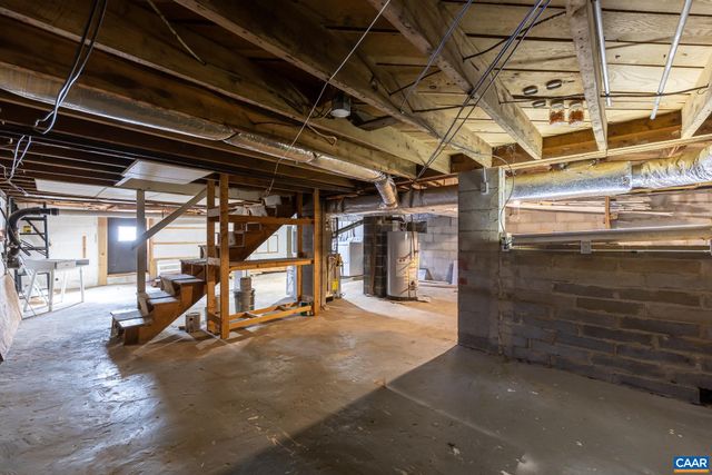 112 LEE ST, Staunton, VA 24401